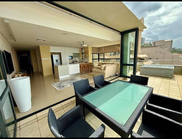 3 BEDROOM APARTMENT FOR SALE IN UMDLOTI BEACH